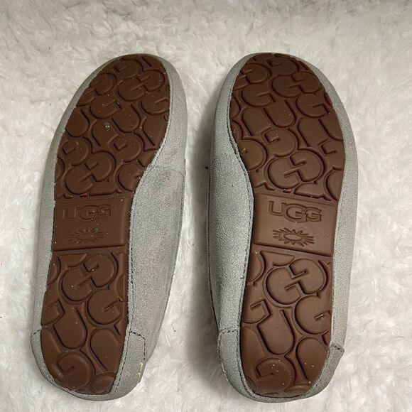 UGG leather suede gray moccasins with sheep skin lining rubber soles siz… - Picture 7 of 10